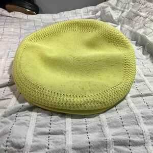Kangol Tropic 504 Ventair Flat Cap Mens Medium Neon Yellow Lime Green Hat